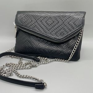 Like NEW!!  HOBO 5x7 Black Leather crossbody w/ 28” detachable chain.